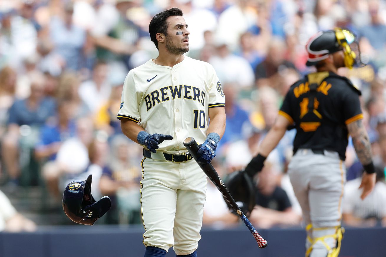 Pittsburgh Pirates v Milwaukee Brewers