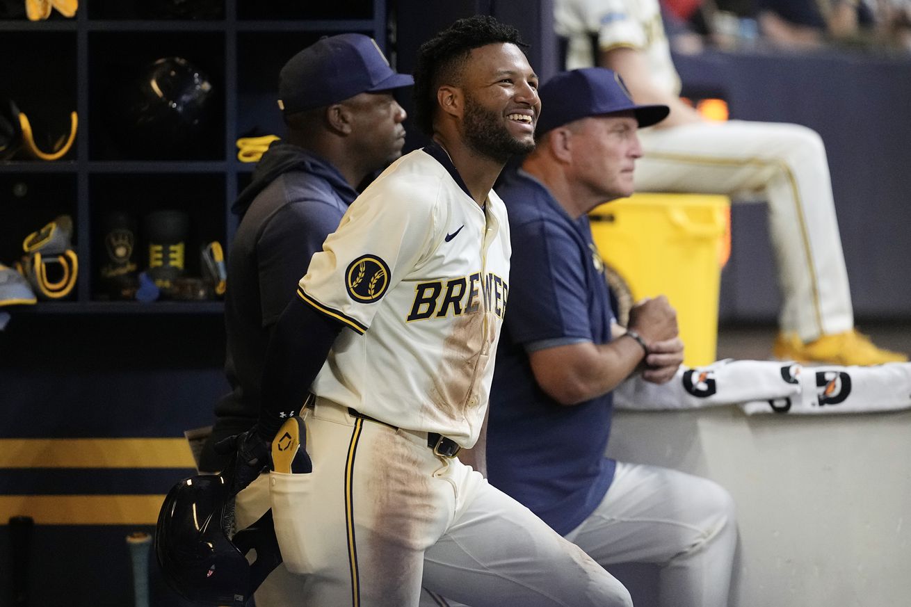 MLB: Pittsburgh Pirates at Milwaukee Brewers