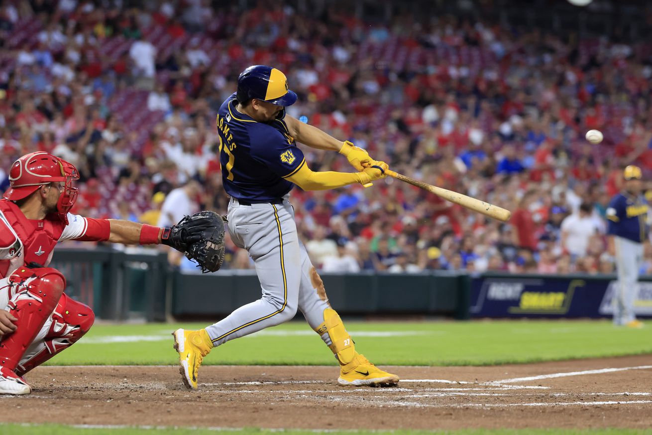 Milwaukee Brewers v Cincinnati Reds