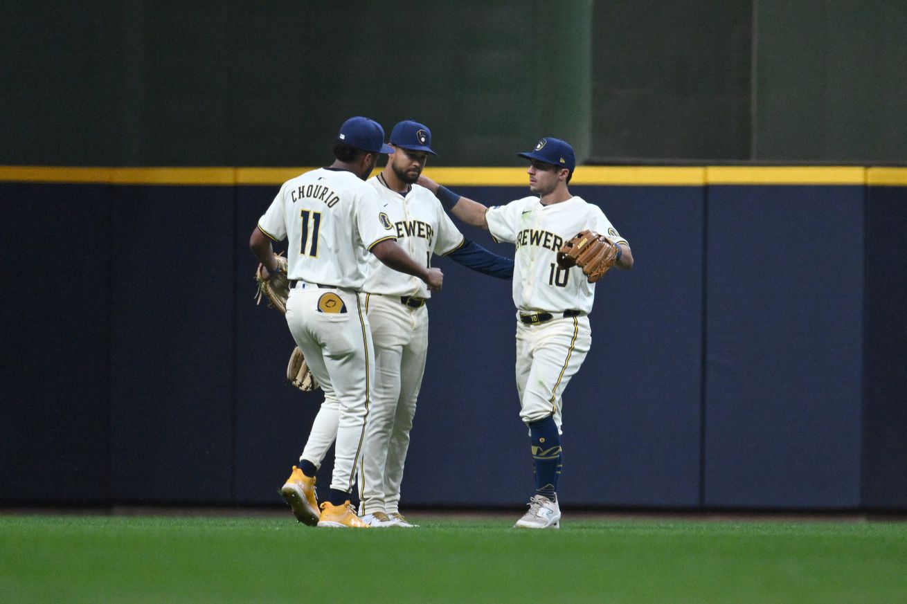 MLB: St. Louis Cardinals at Milwaukee Brewers