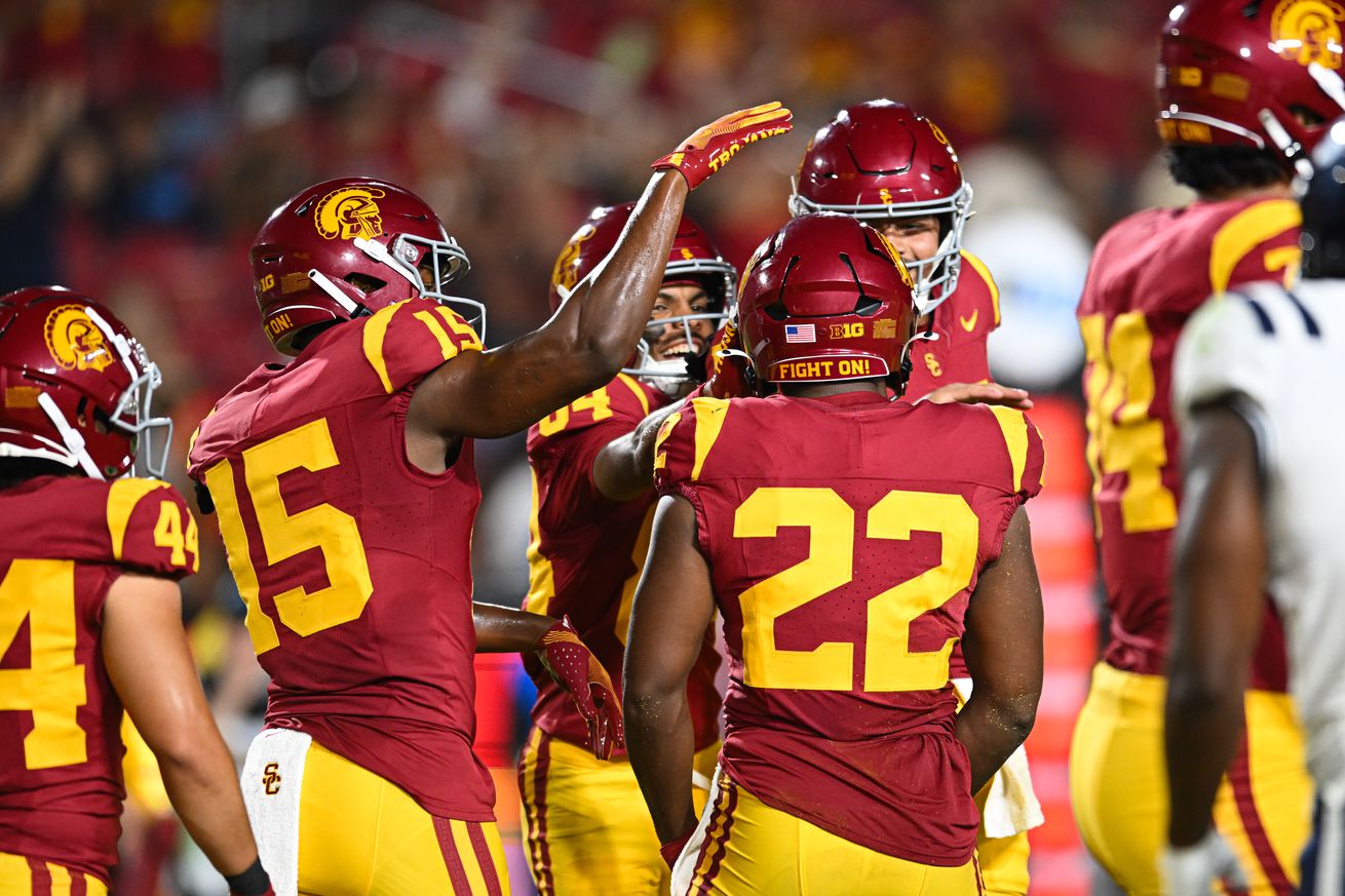 NCAA Football: Utah State at Southern California