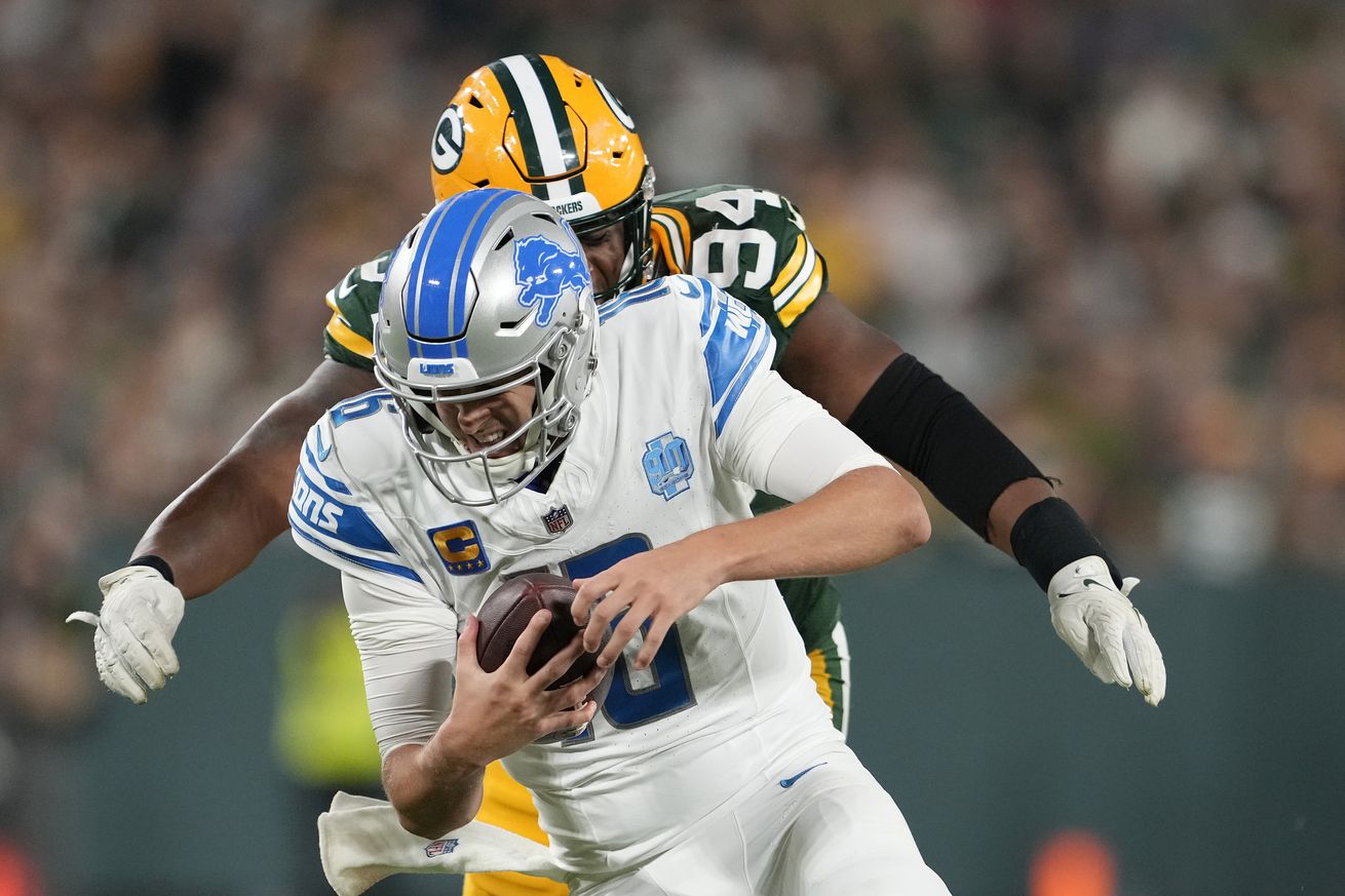 Detroit Lions v Green Bay Packers