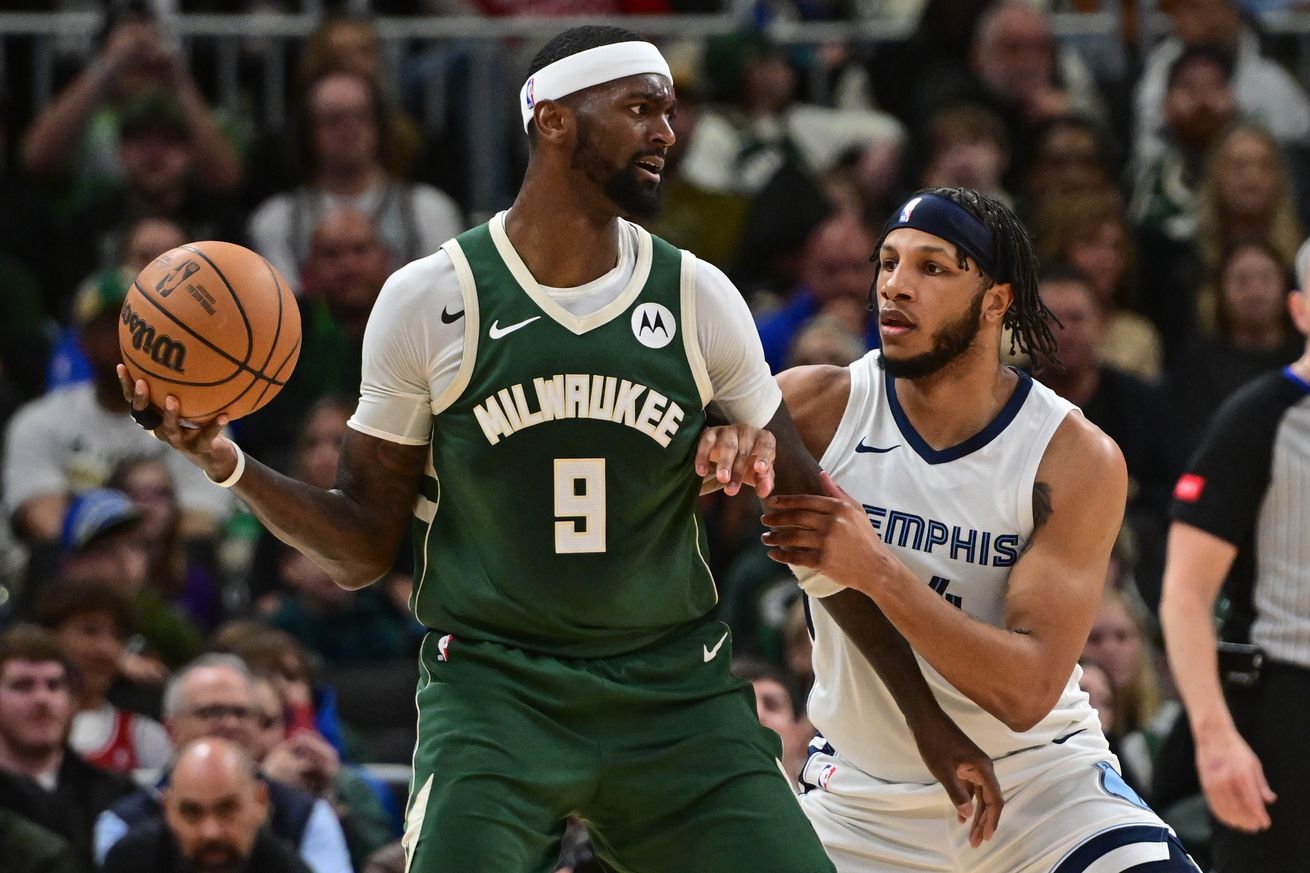 NBA: Memphis Grizzlies at Milwaukee Bucks