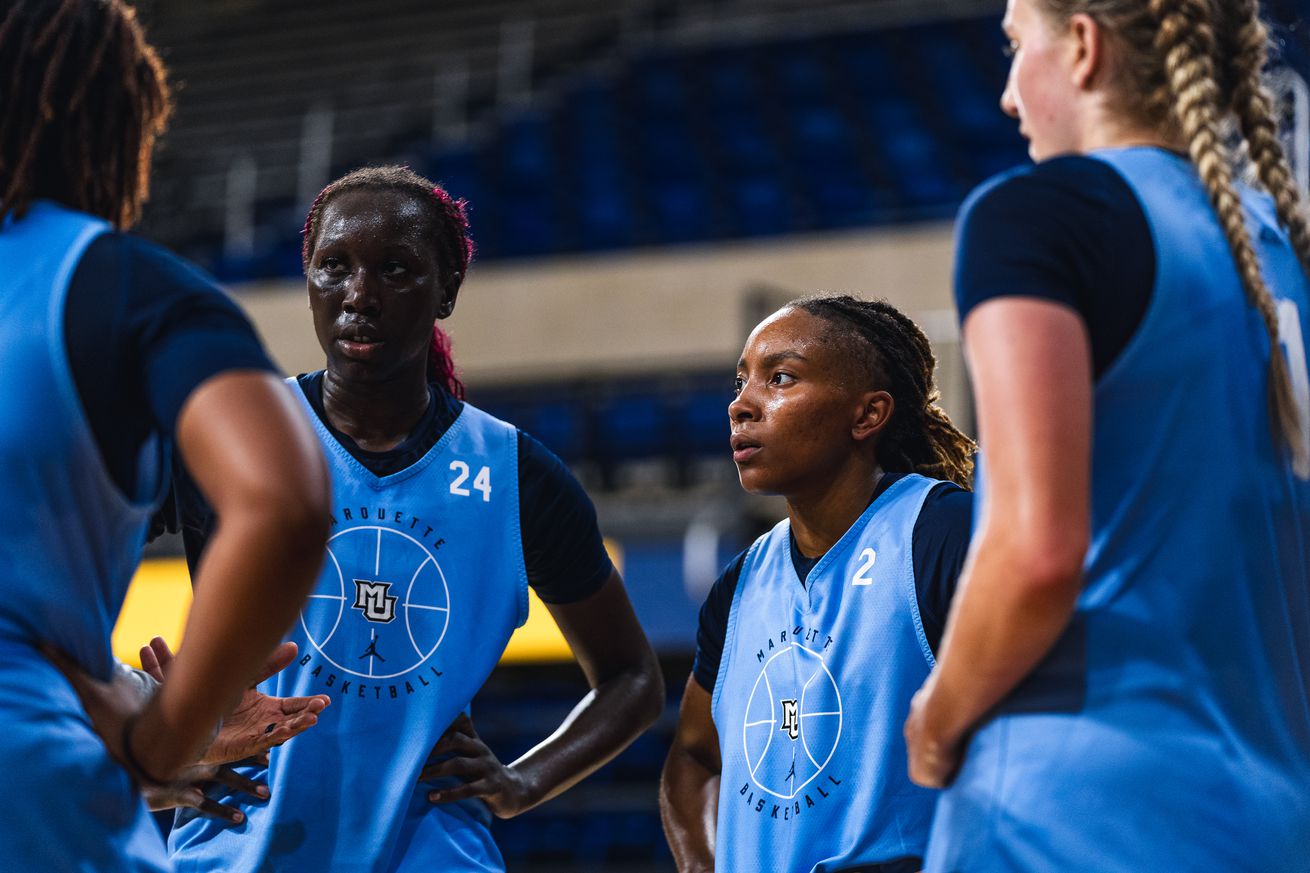 Marquette women’s basketball huddles up at practice.