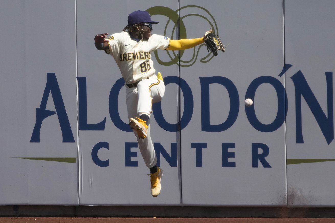 MLB: Spring Training-Chicago White Sox at Milwaukee Brewers