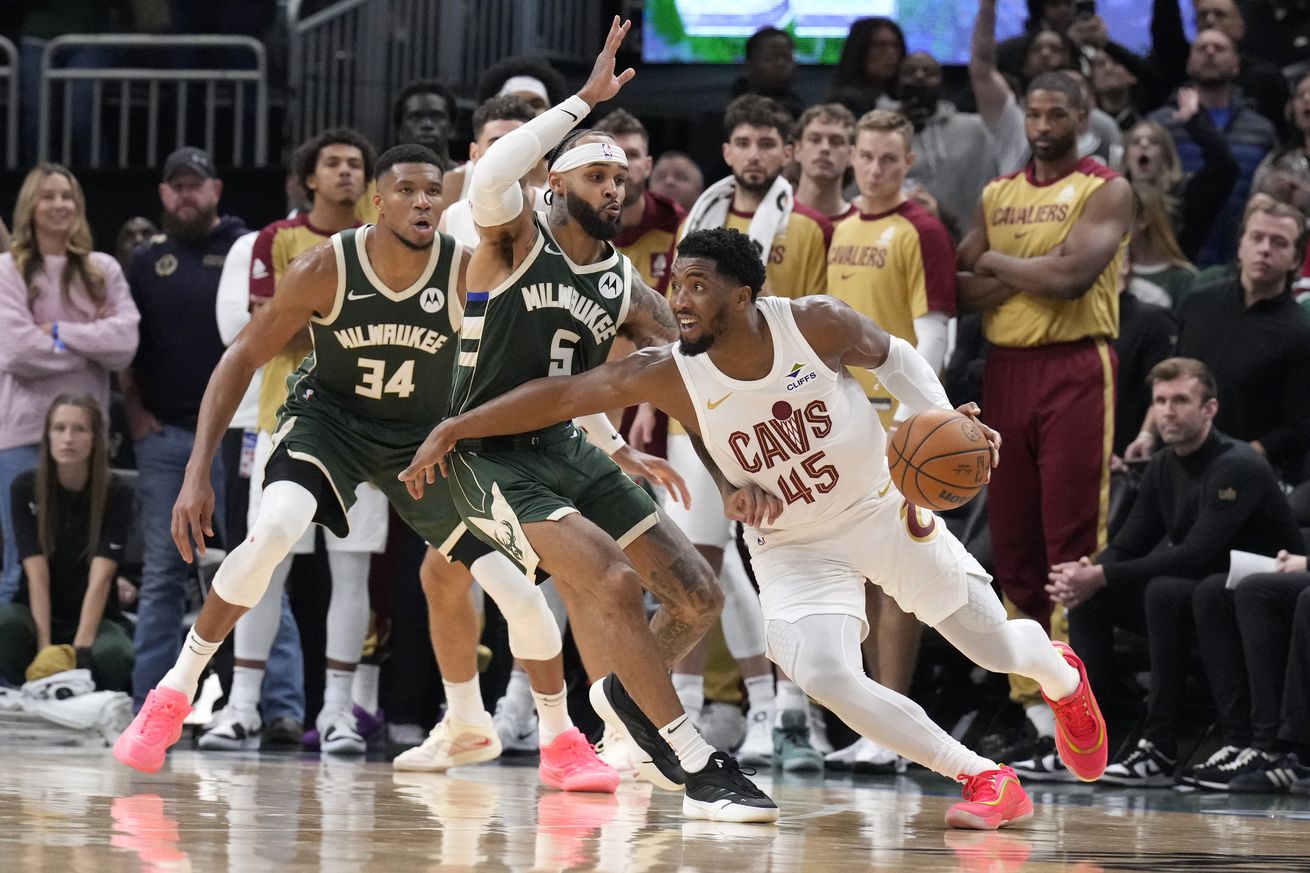 NBA: Cleveland Cavaliers at Milwaukee Bucks