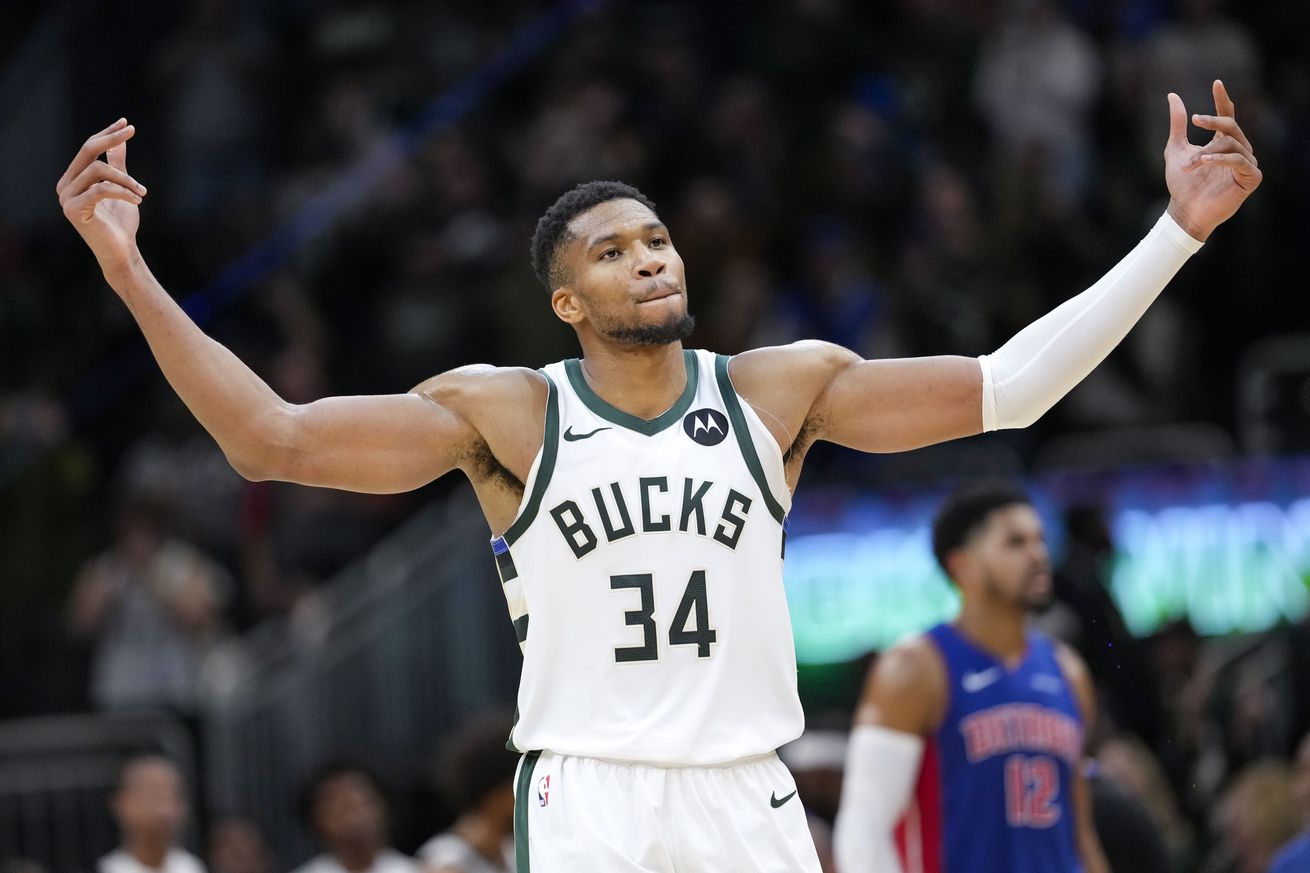 NBA: Detroit Pistons at Milwaukee Bucks