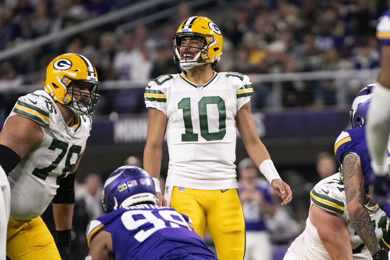 Green Bay Packers v Minnesota Vikings