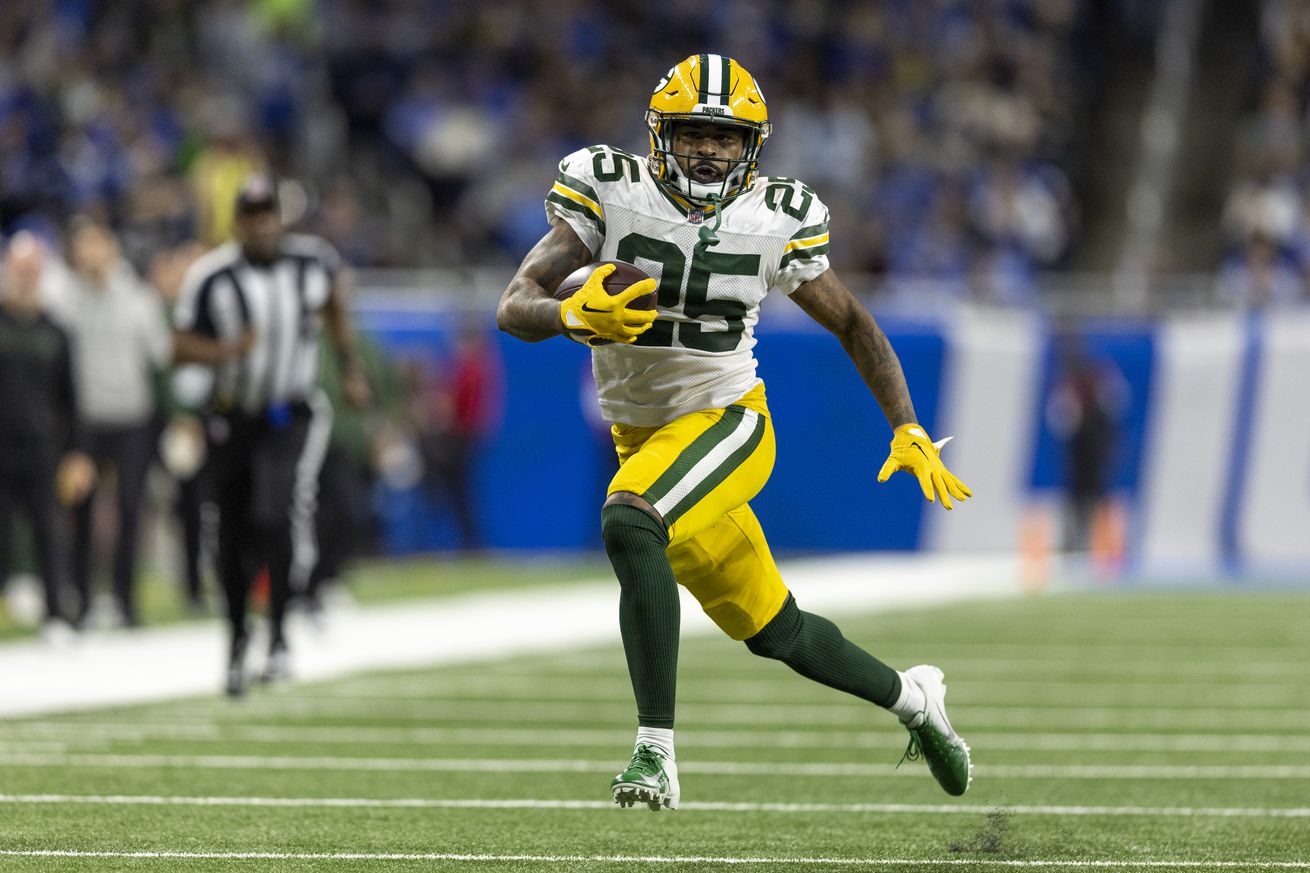 Green Bay Packers v Detroit Lions