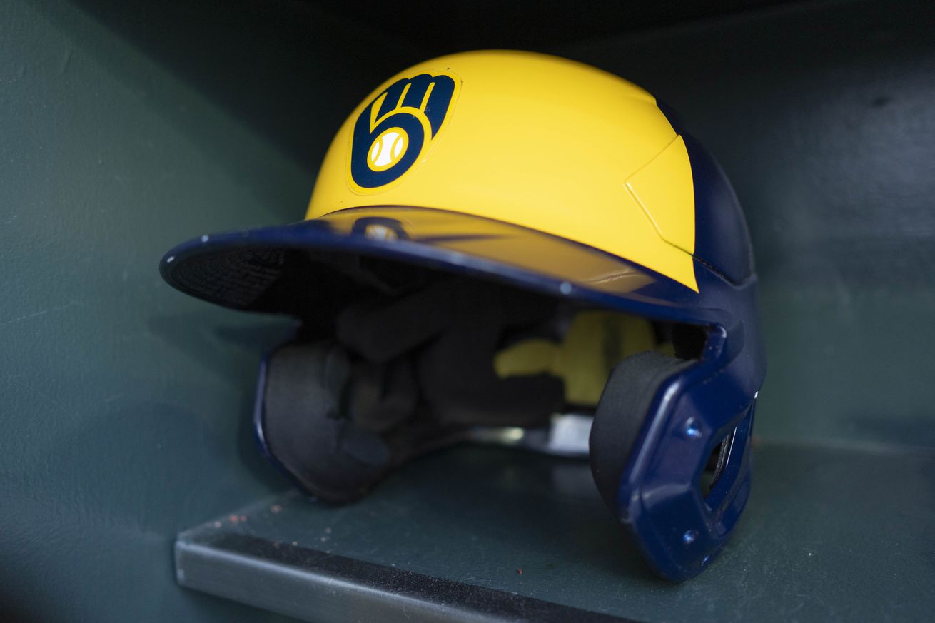 MLB: Milwaukee Brewers at San Francisco Giants