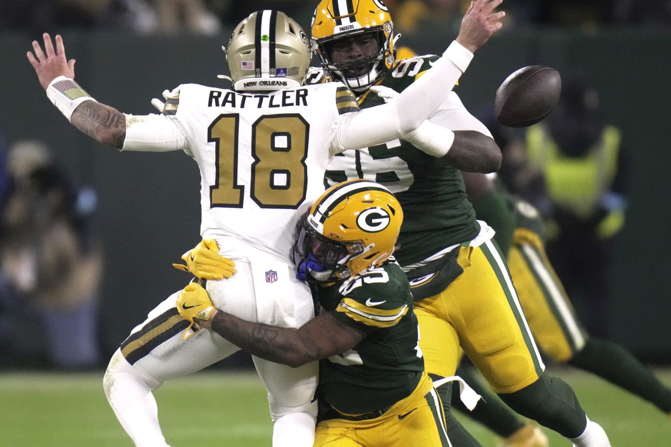 NFL: New Orleans Saints at Green Bay Packers