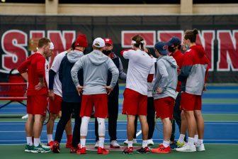 Badger Herald archival photo of the Wisconsin men's tennis team.